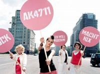 AK4711 2005